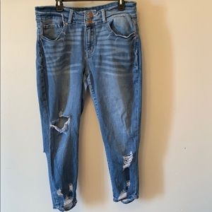 Barely worn BKE Peyton  jeans